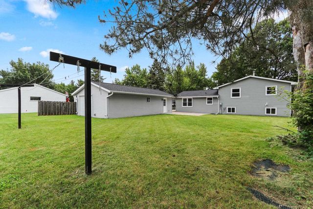 2389 HAMPTON AVENUE, Green Bay, WI 54311