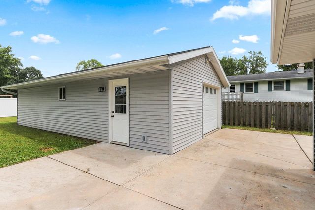 2389 HAMPTON AVENUE, Green Bay, WI 54311