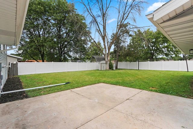 2389 HAMPTON AVENUE, Green Bay, WI 54311