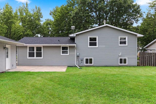 2389 HAMPTON AVENUE, Green Bay, WI 54311