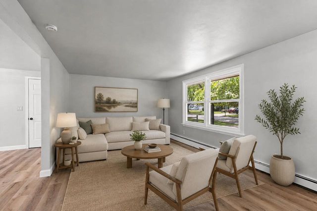 2389 HAMPTON AVENUE, Green Bay, WI 54311