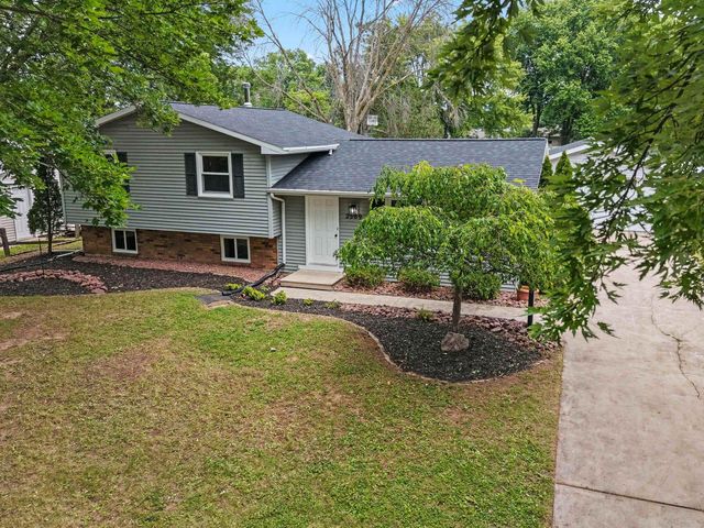 2389 HAMPTON AVENUE, Green Bay, WI 54311