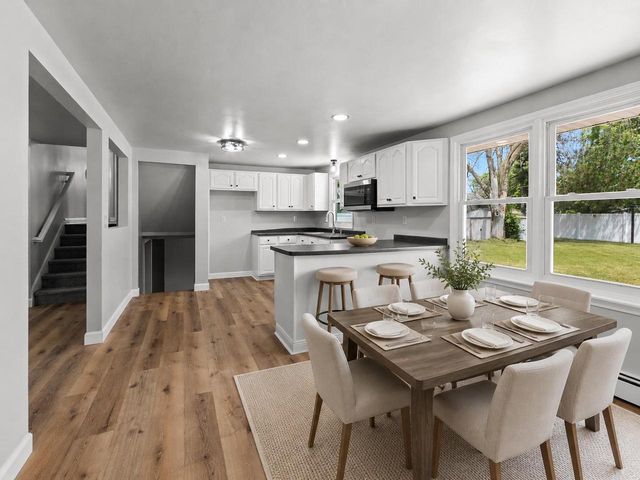 2389 HAMPTON AVENUE, Green Bay, WI 54311
