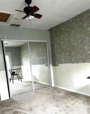 1030 E 4TH AVENUE, Mount Dora, FL 32757