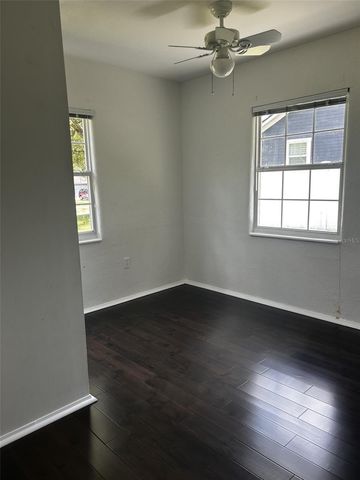 1030 E 4TH AVENUE, Mount Dora, FL 32757