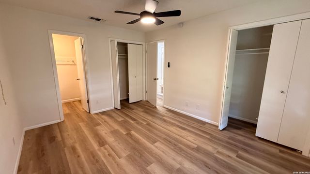 7418 PIPERS CREEK ST, San Antonio, TX 78251