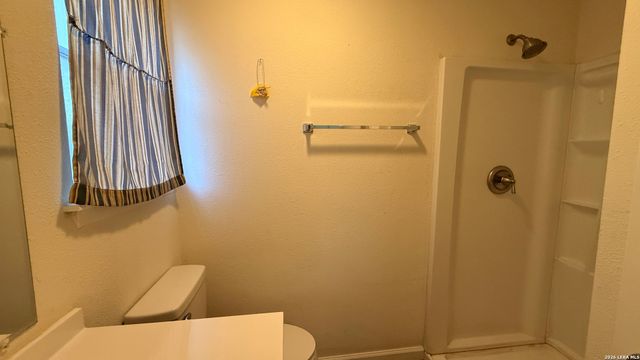 7418 PIPERS CREEK ST, San Antonio, TX 78251
