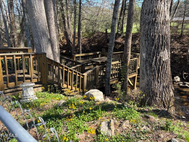 1867 Gentry Creek Road, Laurel Bloomery, TN 37680