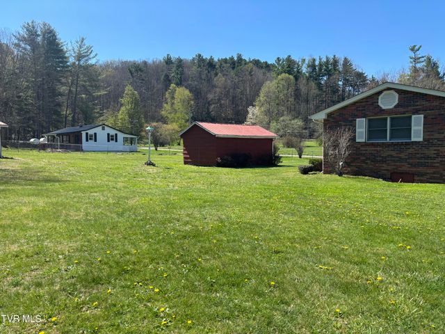 1867 Gentry Creek Road, Laurel Bloomery, TN 37680