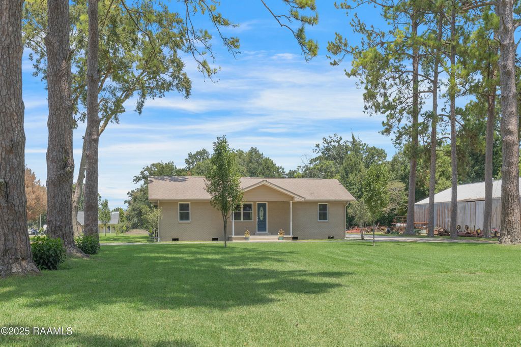 3607 E Old Spanish Trail, New Iberia, LA 70560