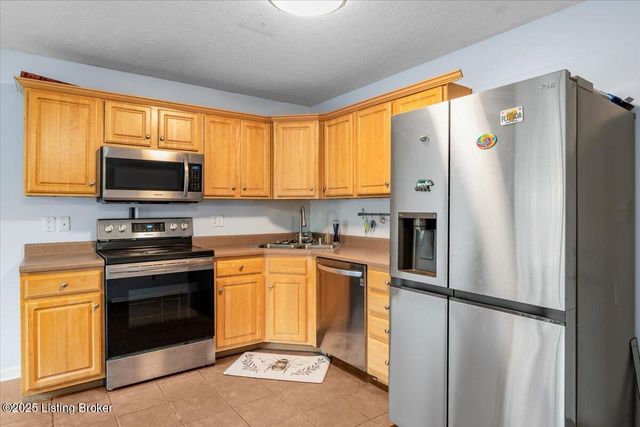 5228 Cypress Ct, Shelbyville, KY 40065