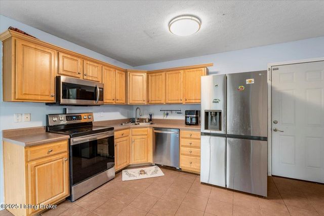 5228 Cypress Ct, Shelbyville, KY 40065