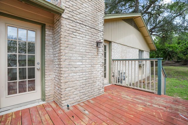 1404 Valleyridge CIR B, Austin, TX 78704