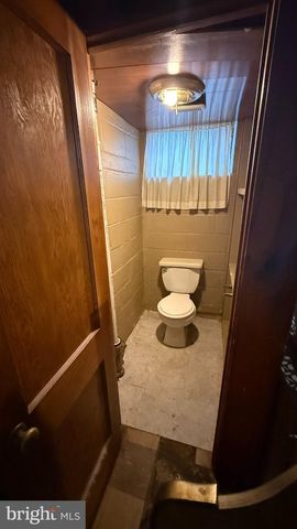 7504 HILLSWAY AVE, Baltimore, MD 21234