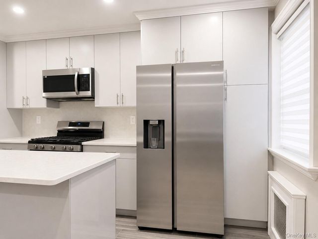 16028 16th Avenue 6-301, Whitestone, NY 11357