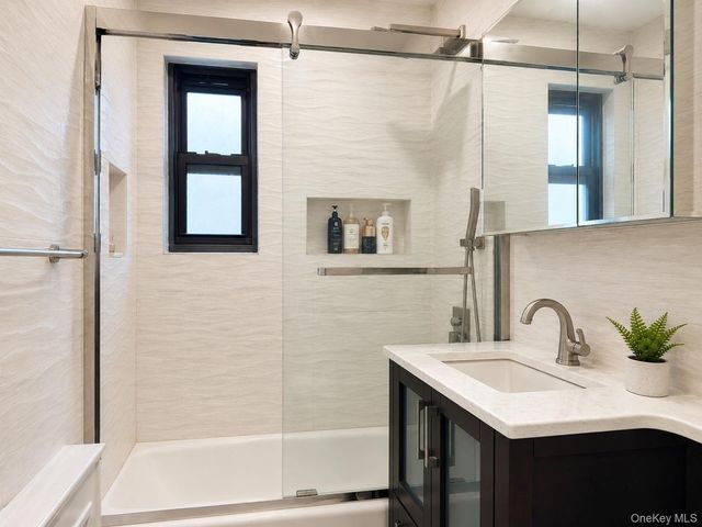 16028 16th Avenue 6-301, Whitestone, NY 11357