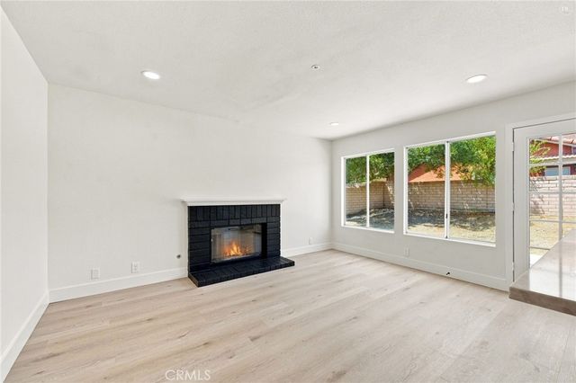 17794 Sandhurst, Fontana, CA 92336