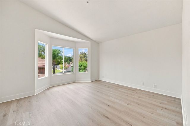 17794 Sandhurst, Fontana, CA 92336
