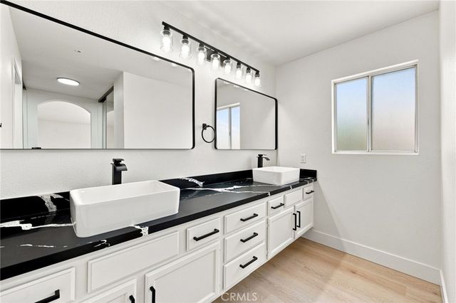 17794 Sandhurst, Fontana, CA 92336
