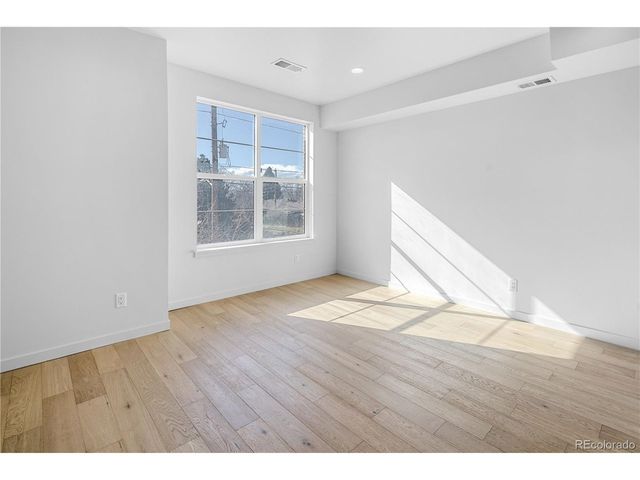 4829 W 10th Ave, Denver, CO 80204