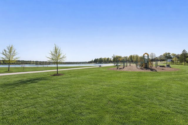 5124 Mustang Circle, Woodbury, MN 55129