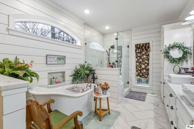 370 J T GRIGGS ROAD, Calhoun, LA 71225