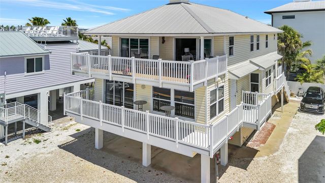 1105 GULF DRIVE S 2, Bradenton Beach, FL 34217