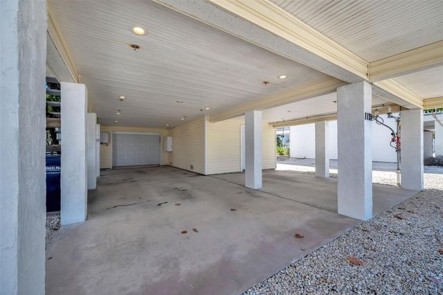 1105 GULF DRIVE S 2, Bradenton Beach, FL 34217