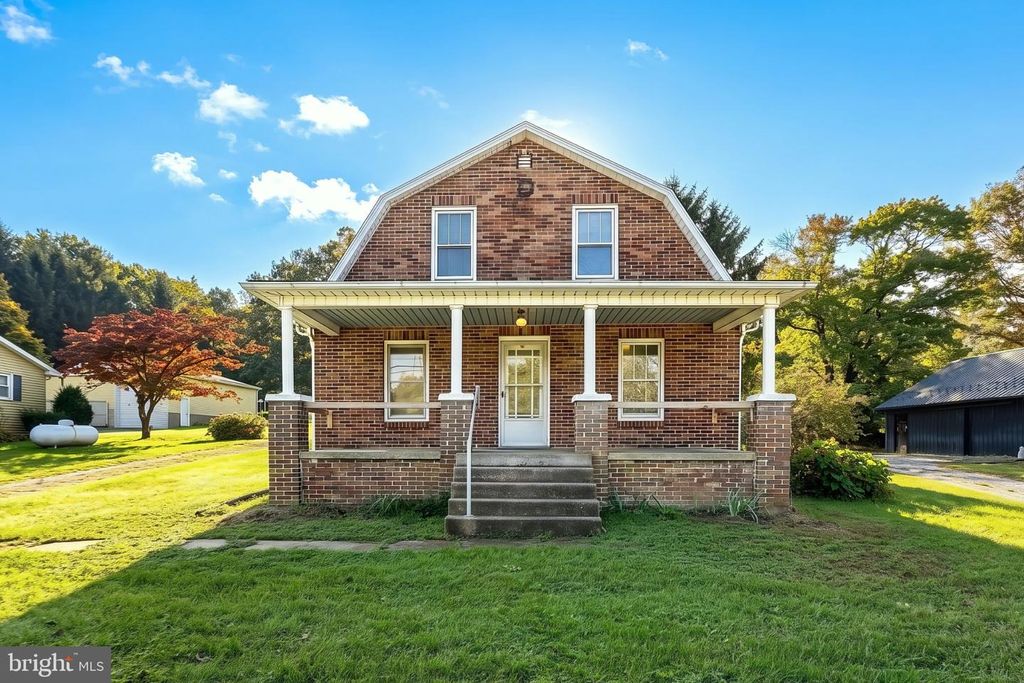 Image 2 of property listing at 1134 DELTA RD, Red Lion, PA 17356