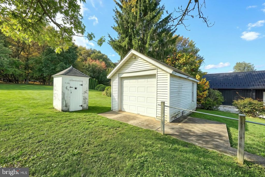 Image 28 of property listing at 1134 DELTA RD, Red Lion, PA 17356