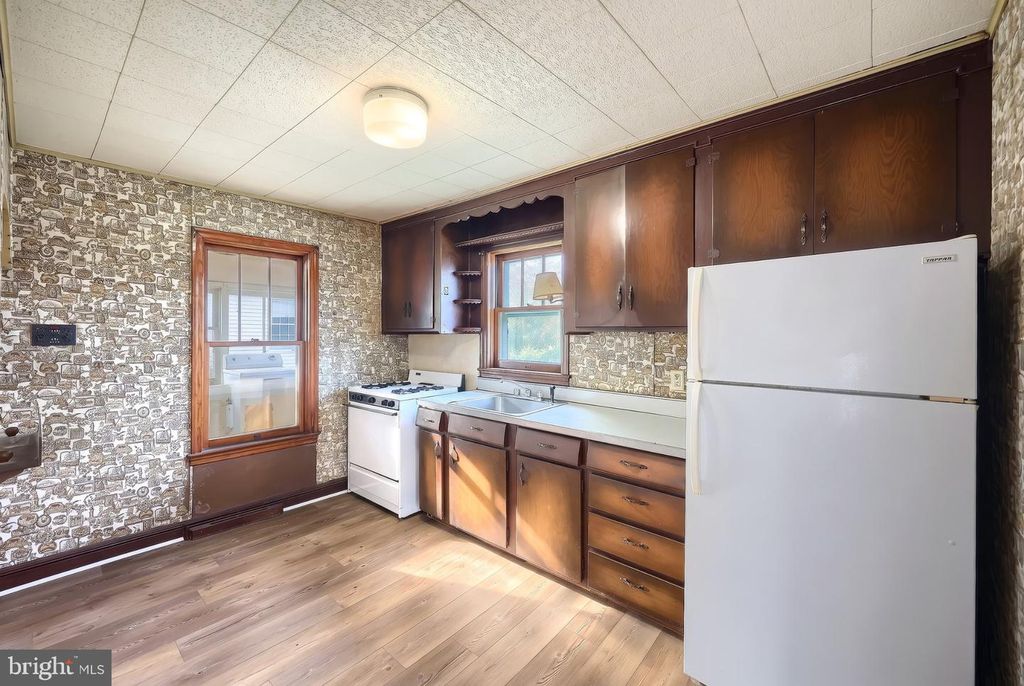 Image 5 of property listing at 1134 DELTA RD, Red Lion, PA 17356