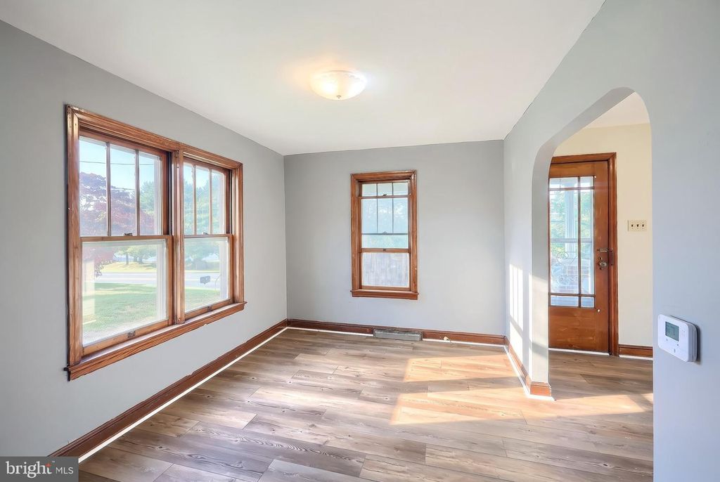 Image 7 of property listing at 1134 DELTA RD, Red Lion, PA 17356