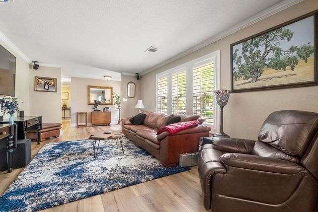 7737 Stearman Rd, Tracy, CA 95377