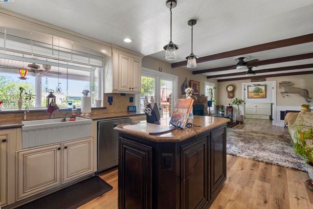 7737 Stearman Rd, Tracy, CA 95377