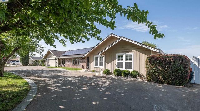 7737 Stearman Rd, Tracy, CA 95377