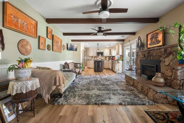 7737 Stearman Rd, Tracy, CA 95377