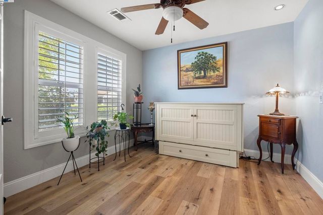 7737 Stearman Rd, Tracy, CA 95377