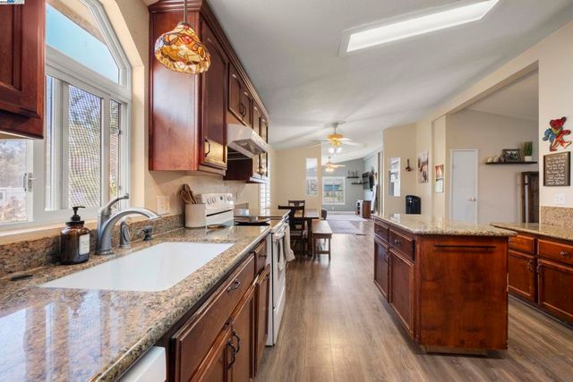 7737 Stearman Rd, Tracy, CA 95377