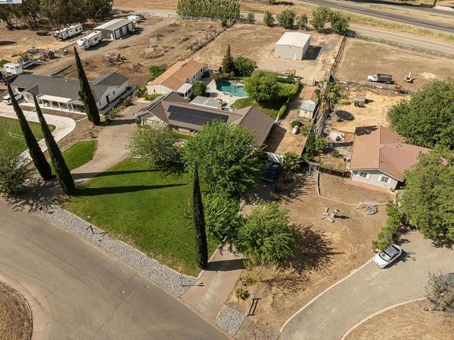 7737 Stearman Rd, Tracy, CA 95377