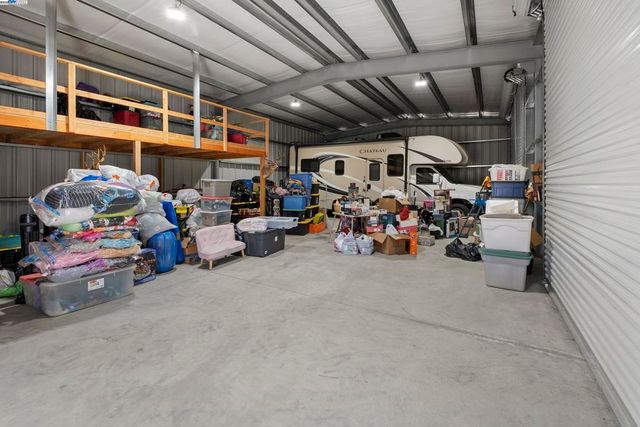 7737 Stearman Rd, Tracy, CA 95377