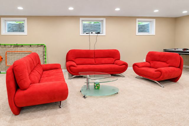1263 Williamsburg Lane, Crystal Lake, IL 60014