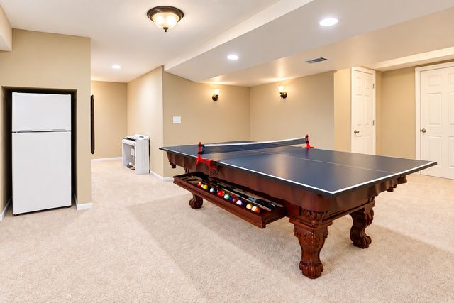 1263 Williamsburg Lane, Crystal Lake, IL 60014