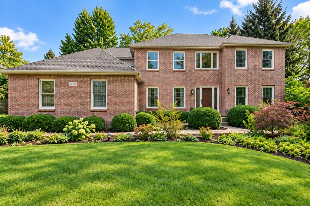 1263 Williamsburg Lane, Crystal Lake, IL 60014