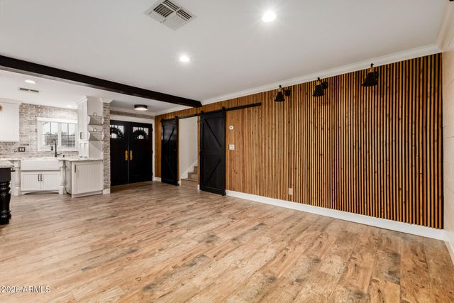 5302 W GREENWAY Road, Glendale, AZ 85306