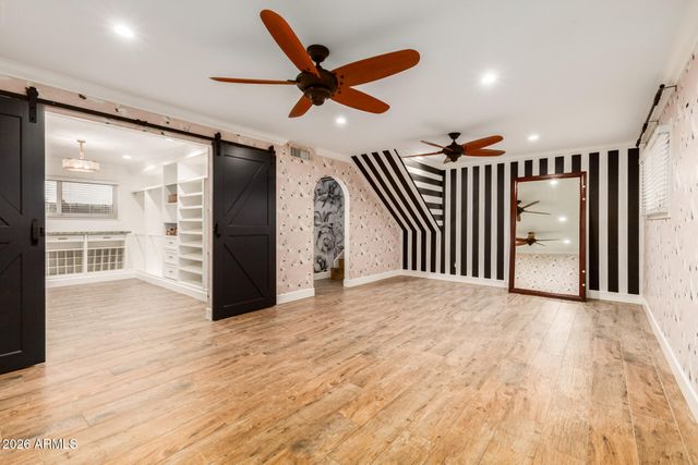 5302 W GREENWAY Road, Glendale, AZ 85306