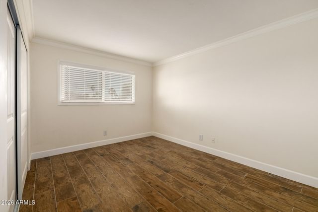 5302 W GREENWAY Road, Glendale, AZ 85306