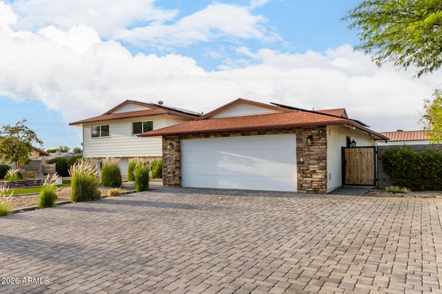 5302 W GREENWAY Road, Glendale, AZ 85306