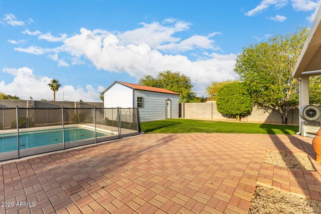 5302 W GREENWAY Road, Glendale, AZ 85306