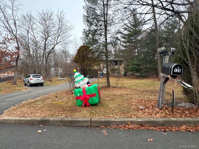 125 Burrows Lane, Blauvelt, NY 10913