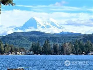11512 Clear Lake North Road E, Eatonville, WA 98328